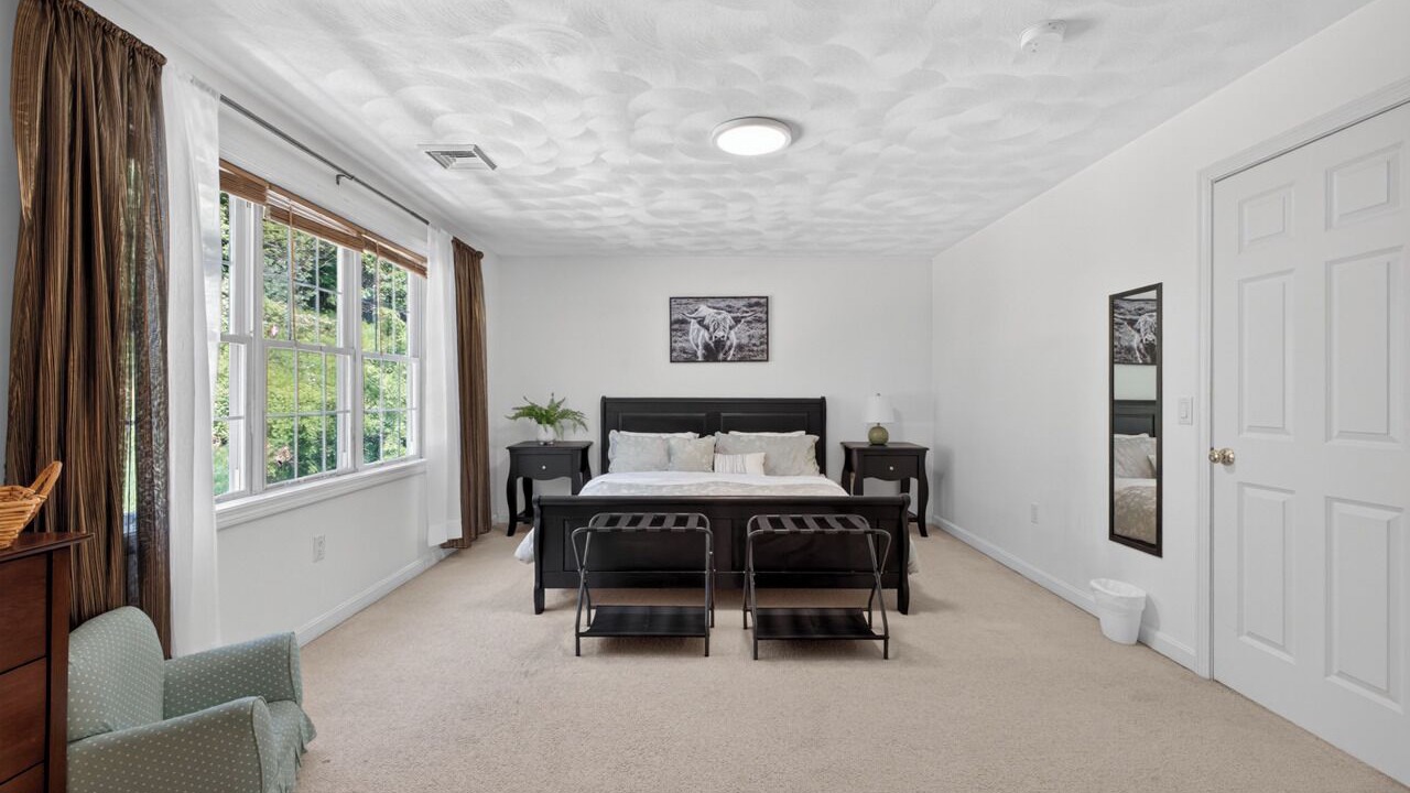 Photo of Bedroom in Indian Hill