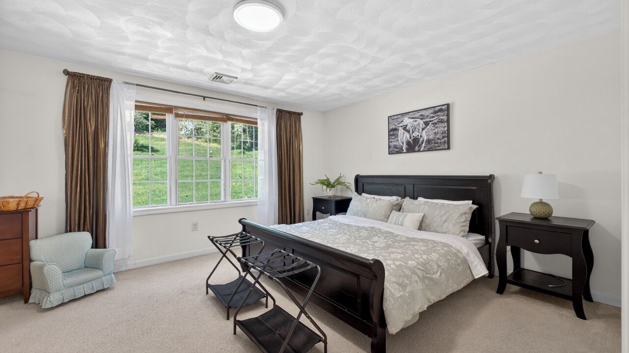 Photo of Bedroom in Indian Hill