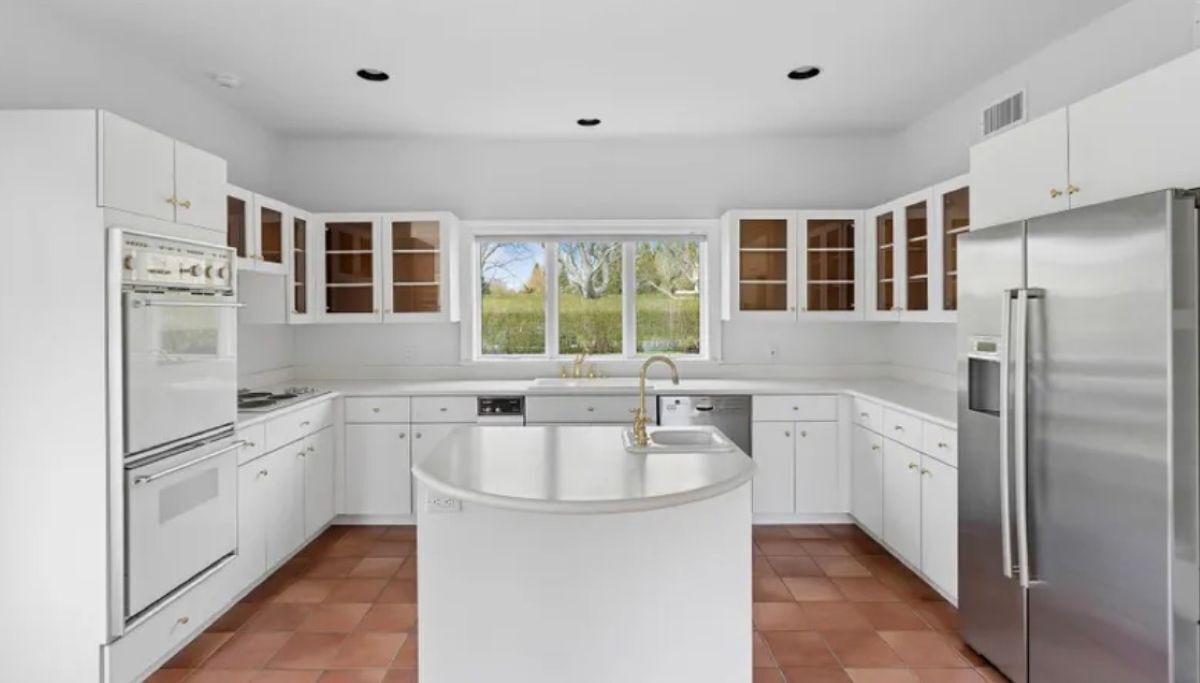 Photo of Kitchen in Village of Southampton