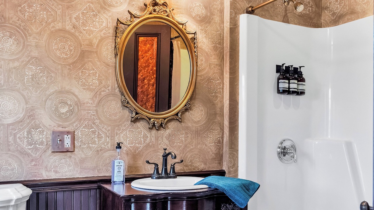 Photo of Bathroom in Franklin Springs