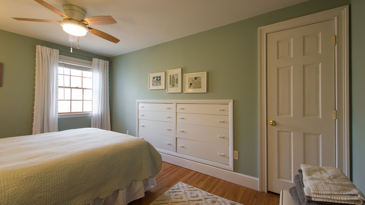 Photo of Bedroom in Vineyard Haven