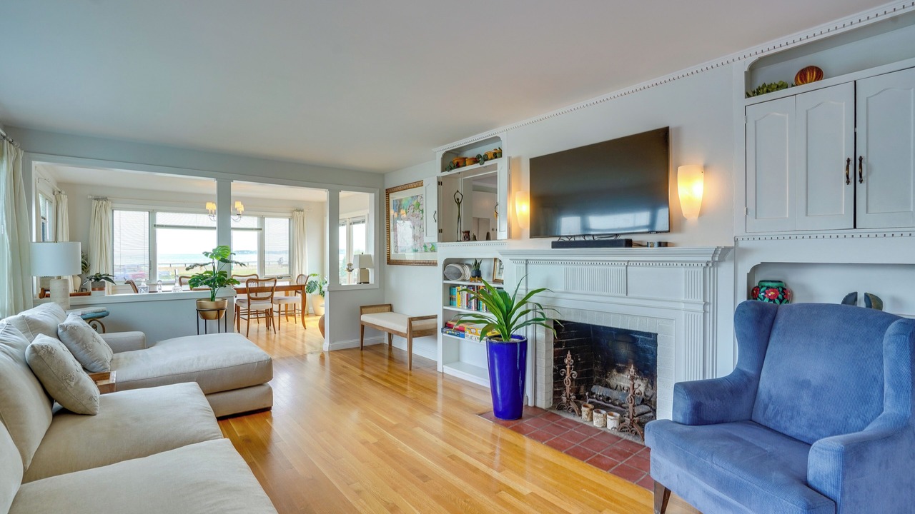 Photo of Livingroom in Lynn
