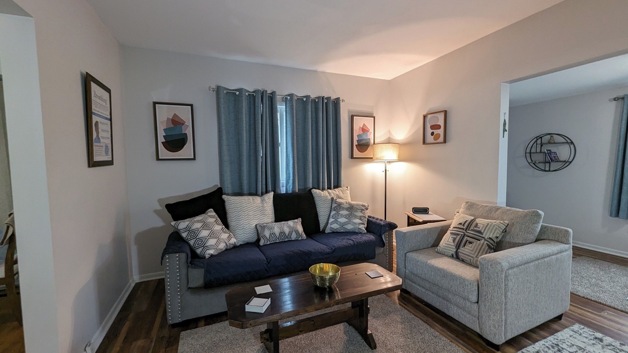 Photo of Livingroom in Mattydale