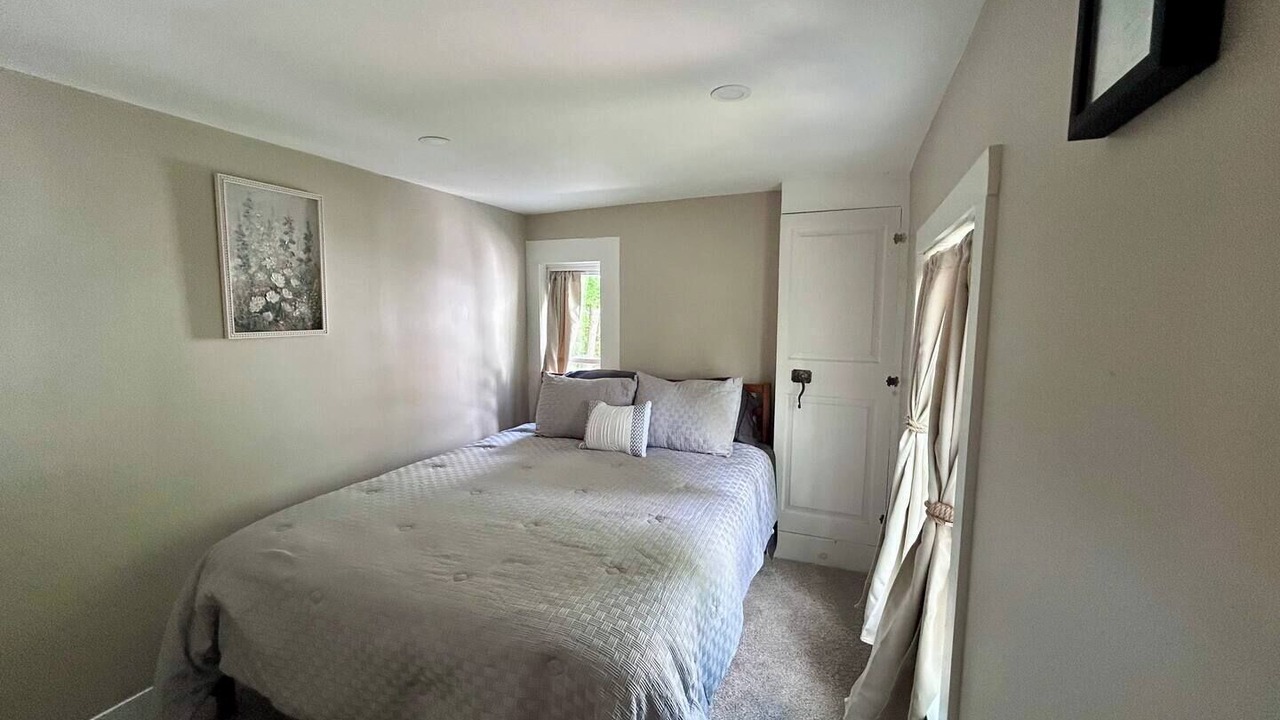 Photo of Bedroom in Bolton Landing