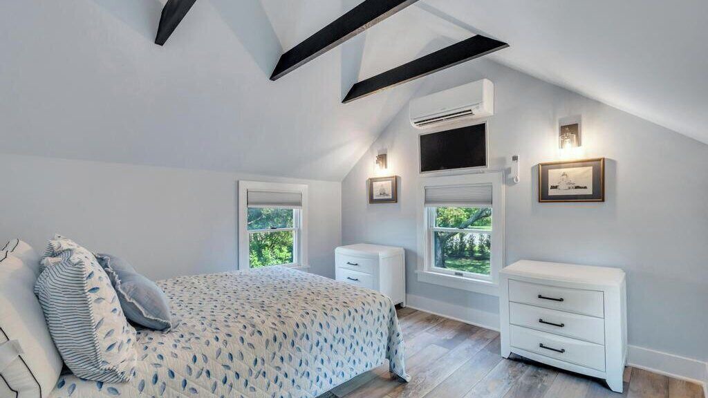 Photo of Bedroom in Town of Southold Town