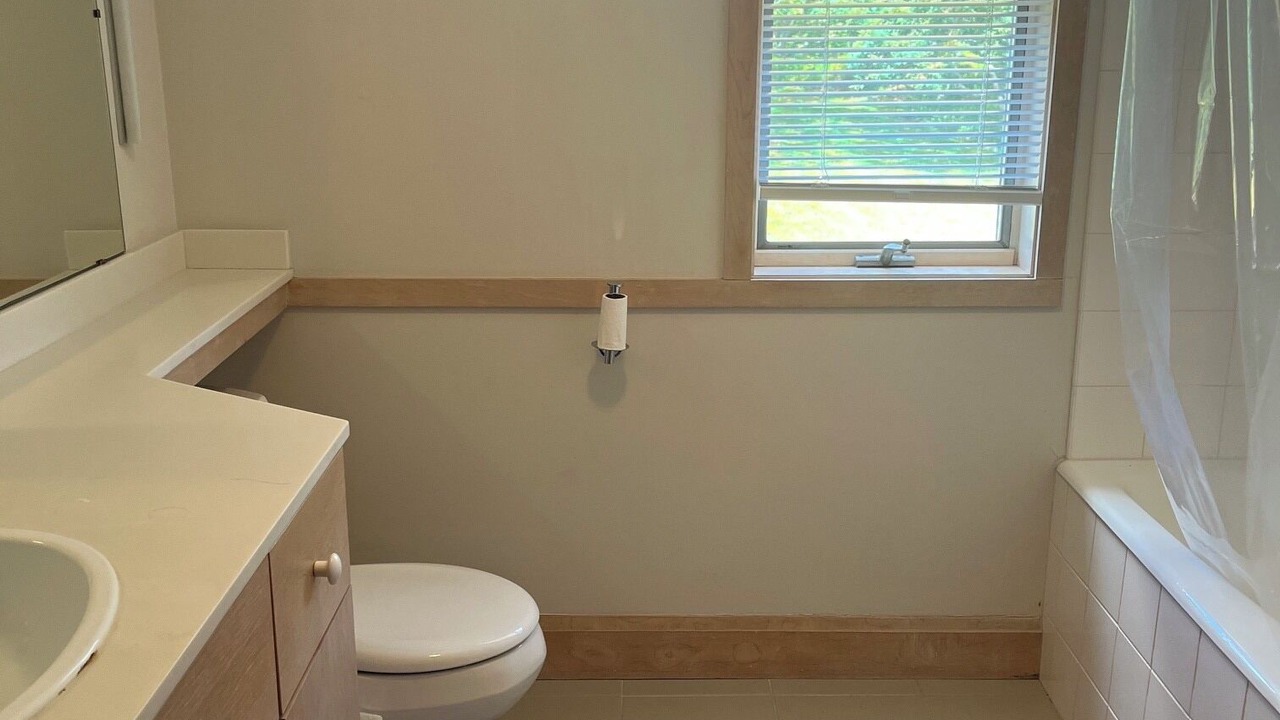 Photo of Bathroom in Aquinnah
