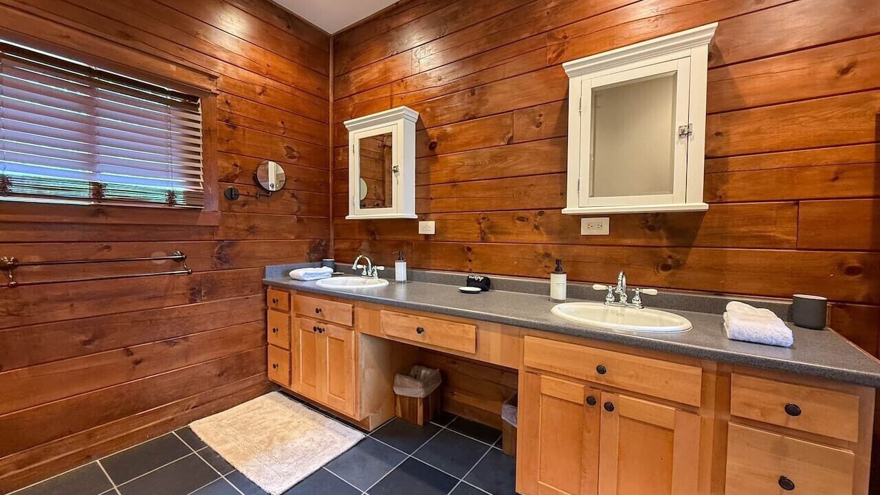 Photo of Bathroom in Center Lovell