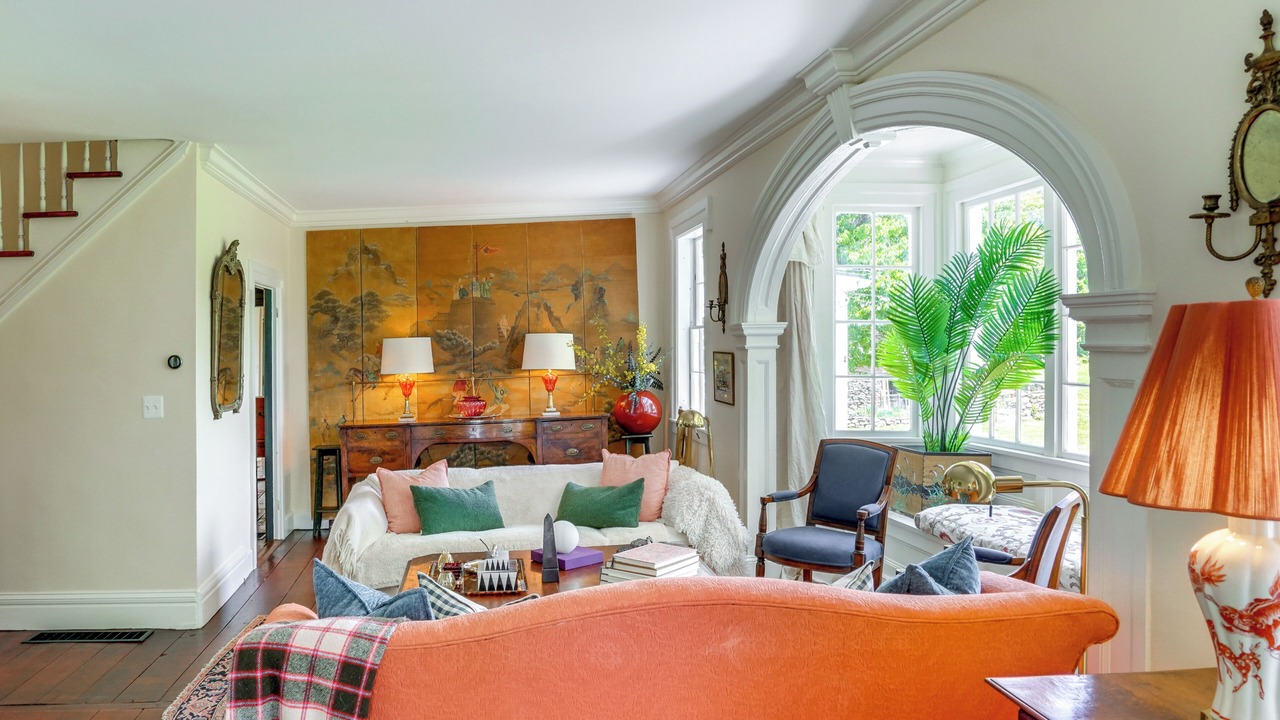 Photo of Livingroom in Middlefield