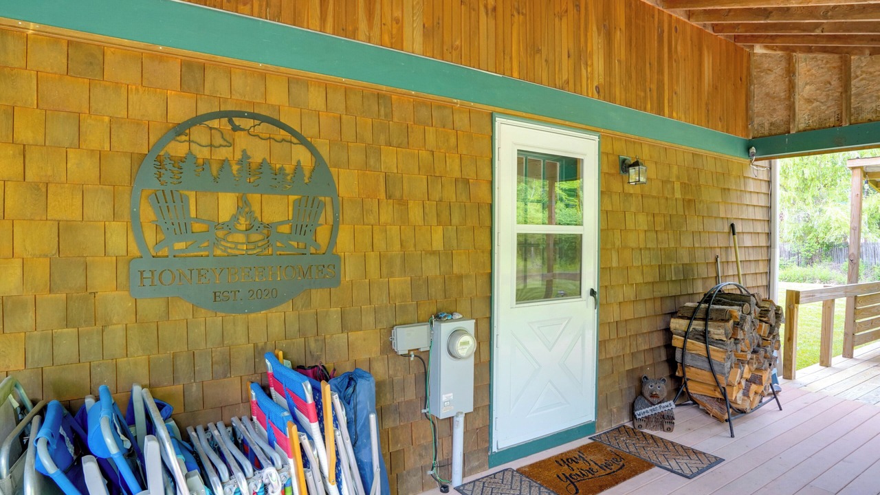 Photo of Outdoor in Putnam Station