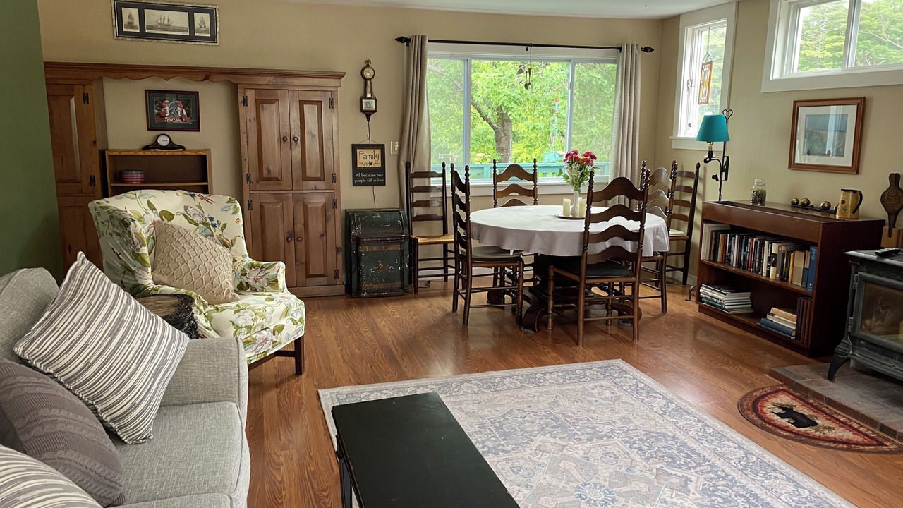 Photo of Livingroom in Bradford