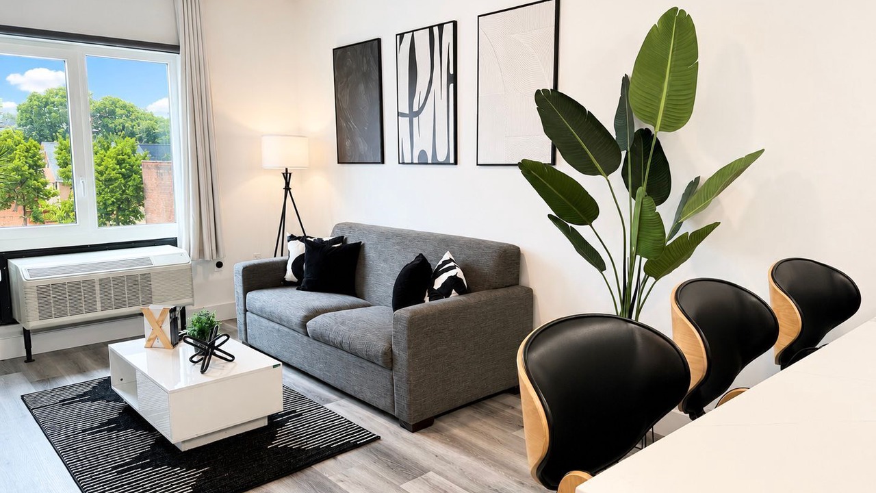 Photo of Livingroom in Belleville