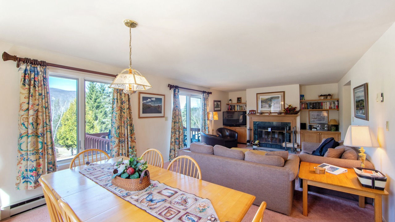 Photo of Livingroom in North Creek