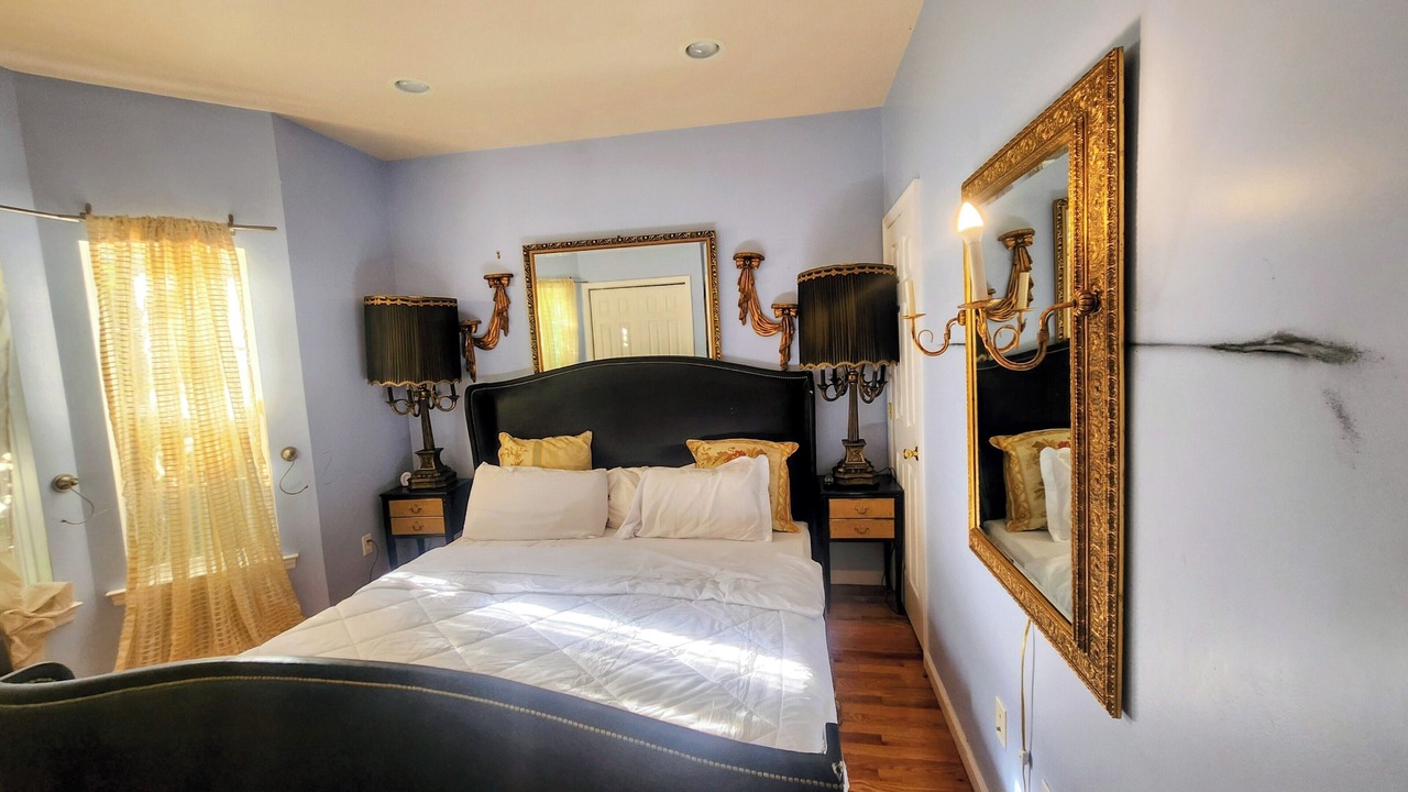 Photo of Bedroom in Huntington Station