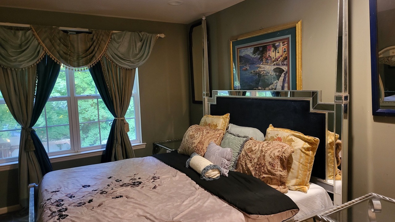 Photo of Bedroom in Huntington Station