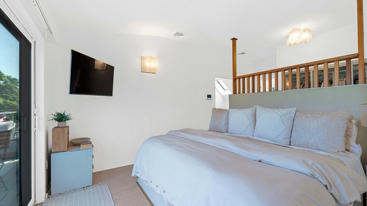 Photo of Bedroom in Orient Point