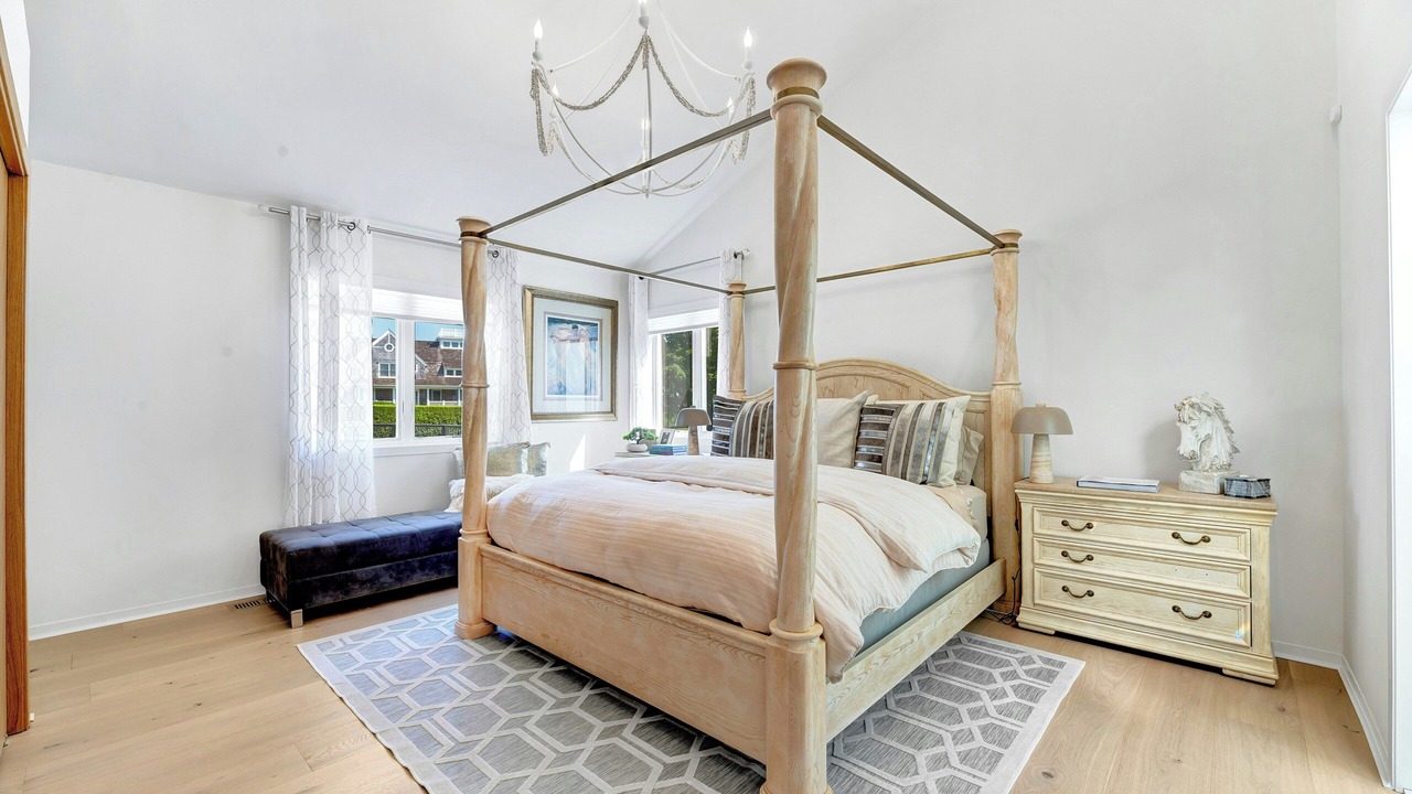 Photo of Bedroom in Orient Point