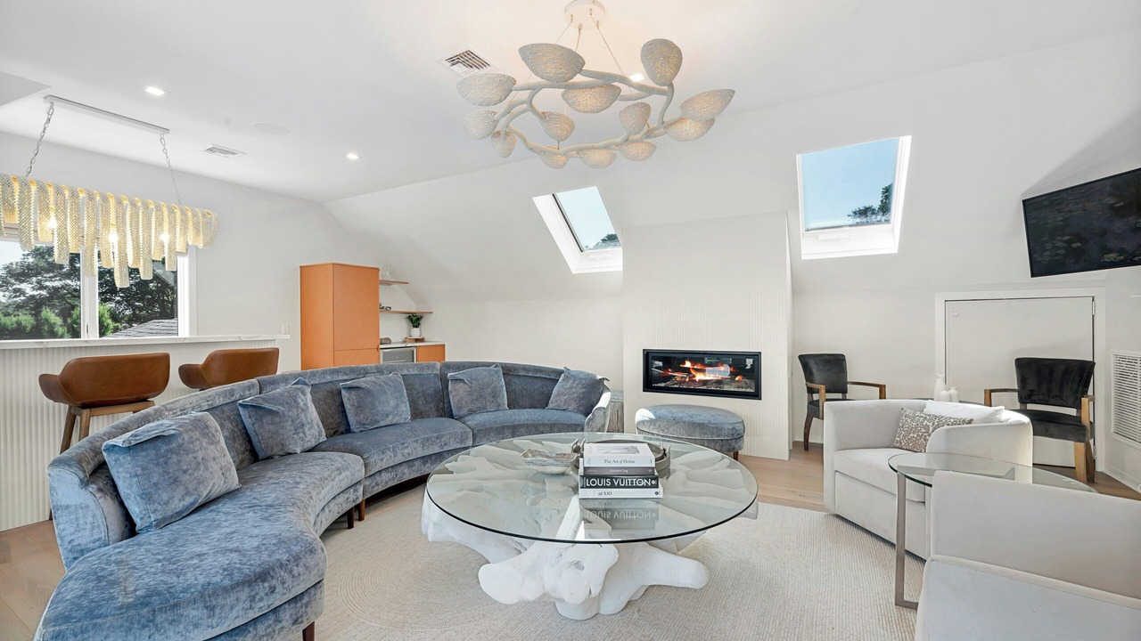 Photo of Livingroom in Orient Point