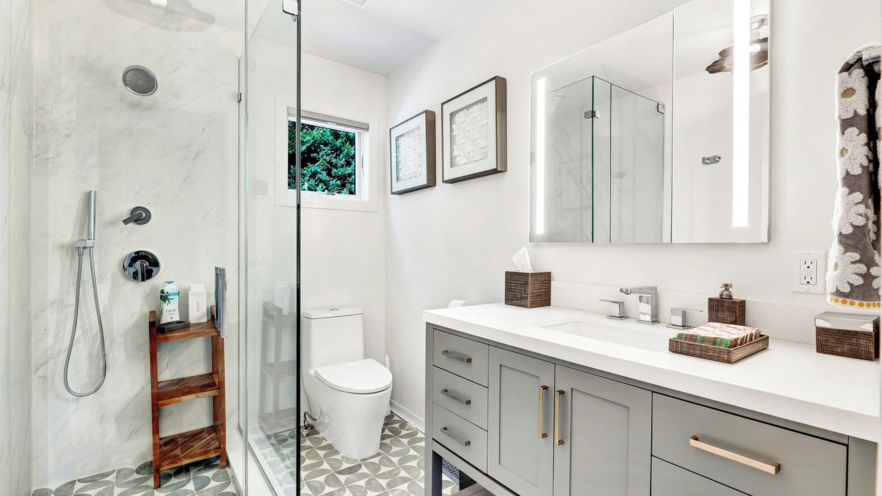 Photo of Bathroom in Orient Point