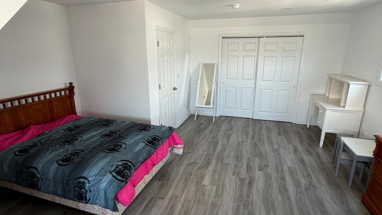 Photo of Bedroom in Ocean Beach III