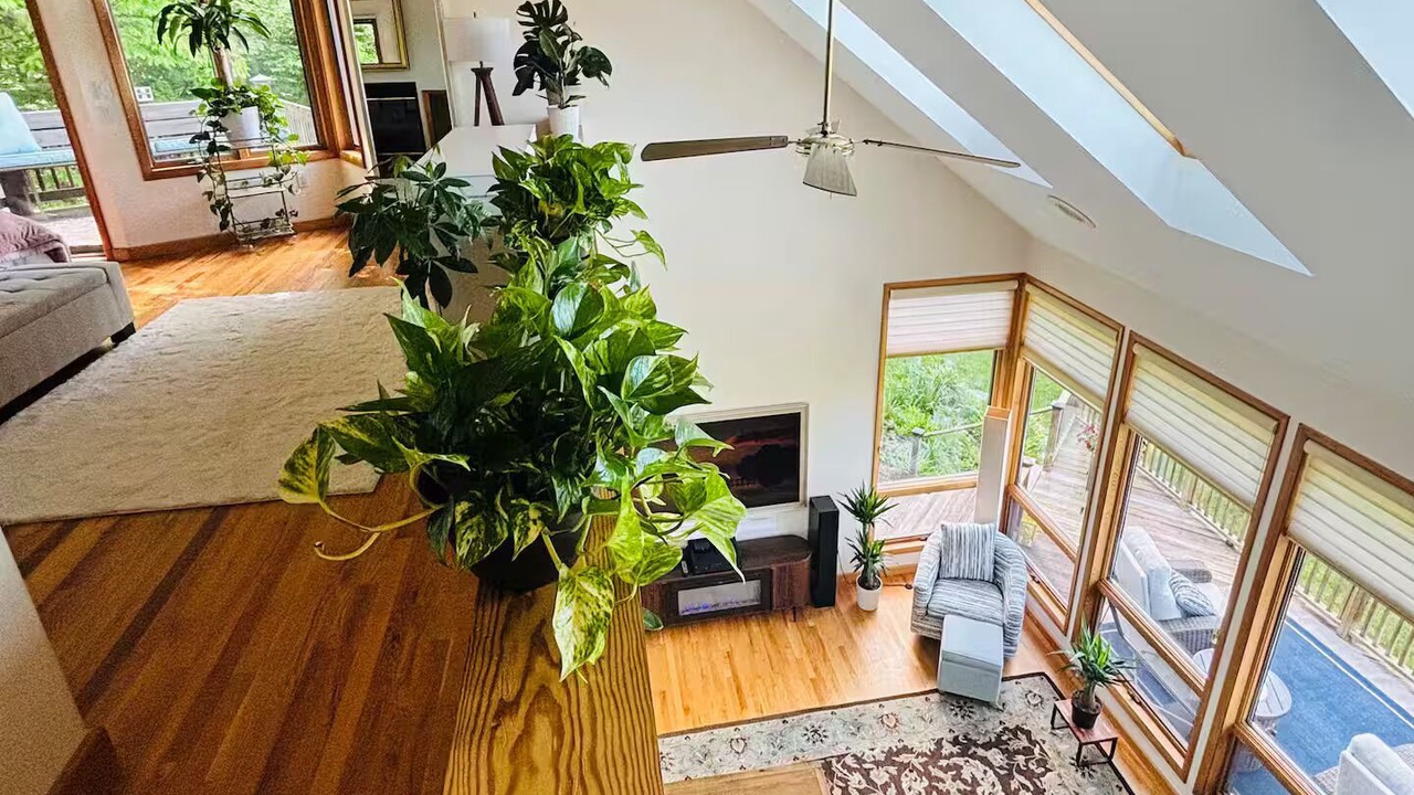 Photo of Livingroom in New Lebanon