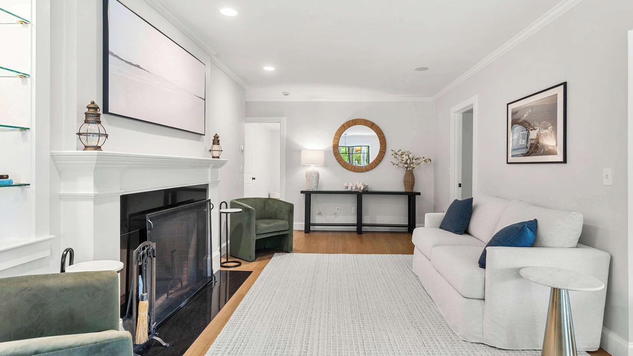 Photo of Livingroom in Portsmouth