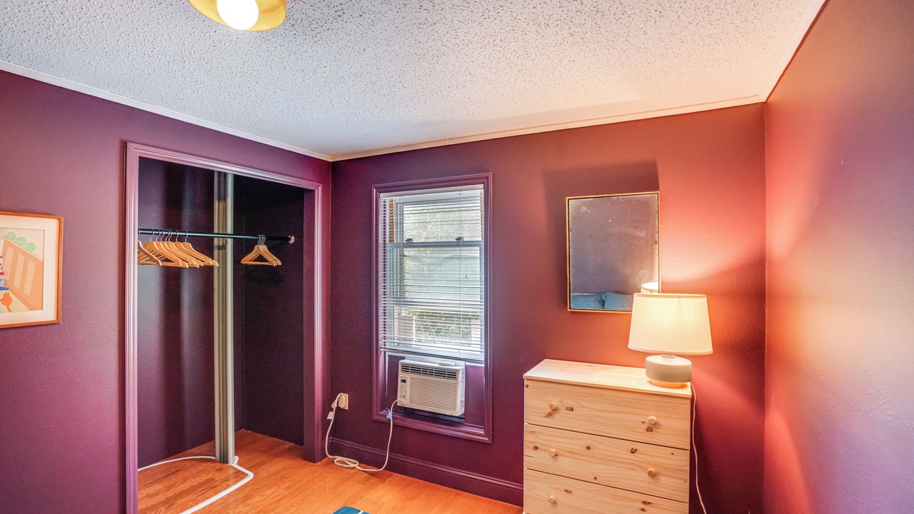 Photo of Bedroom in Hollowville