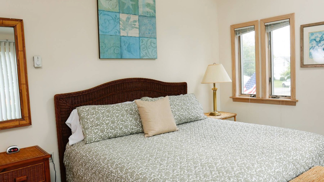 Photo of Bedroom in Old Saybrook Center