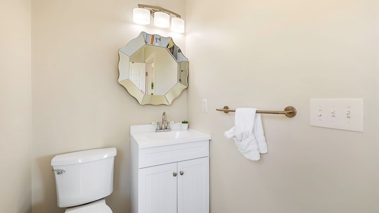 Photo of Bathroom in Popponesset
