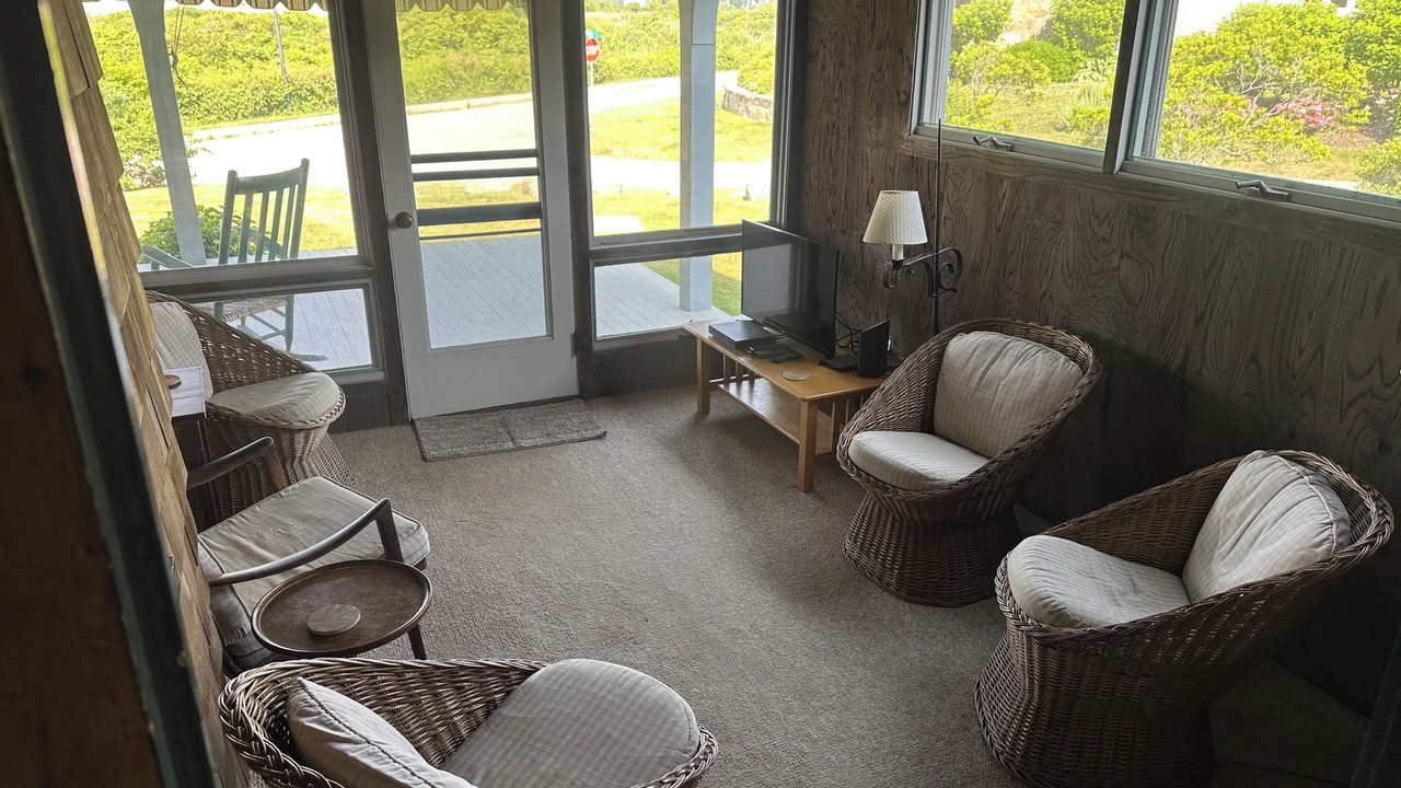 Photo of Livingroom in Weekapaug