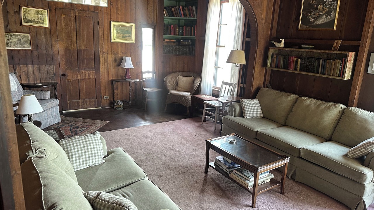 Photo of Livingroom in Weekapaug