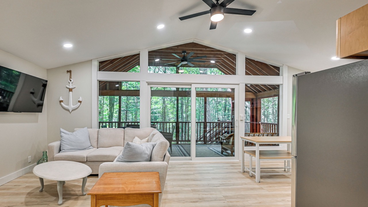 Photo of Livingroom in Tolland