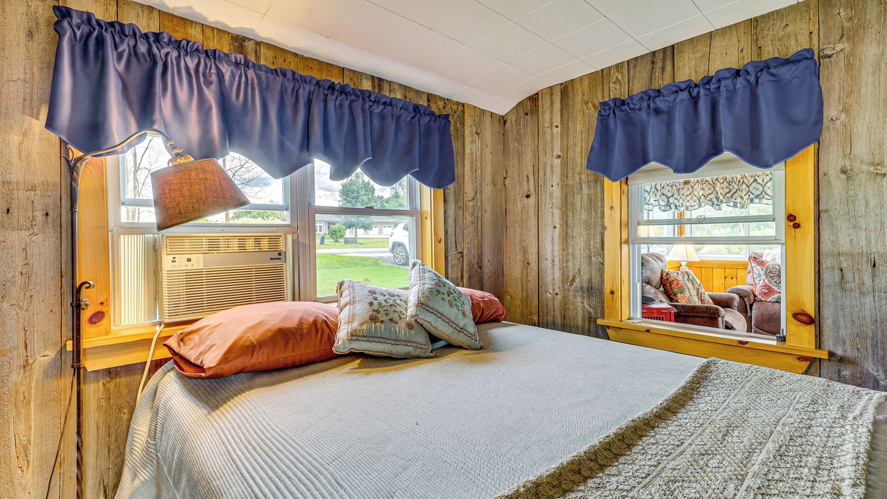 Photo of Bedroom in Swanton