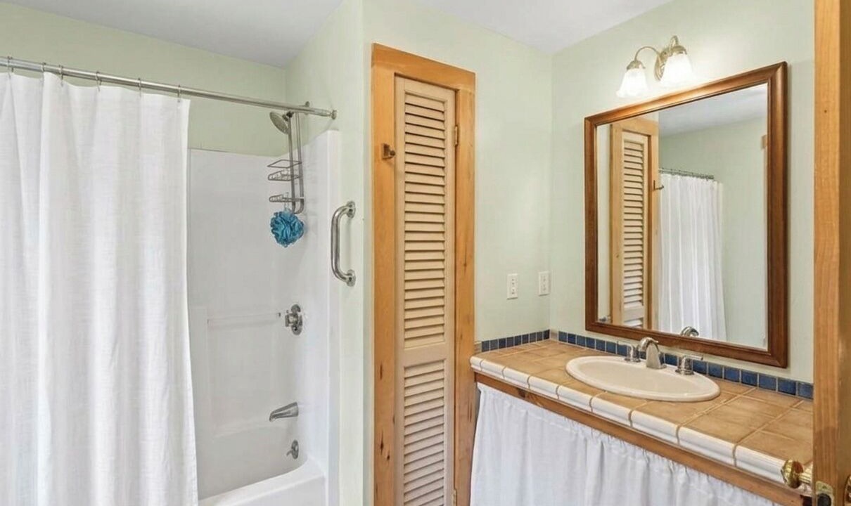 Photo of Bathroom in Vineyard Haven