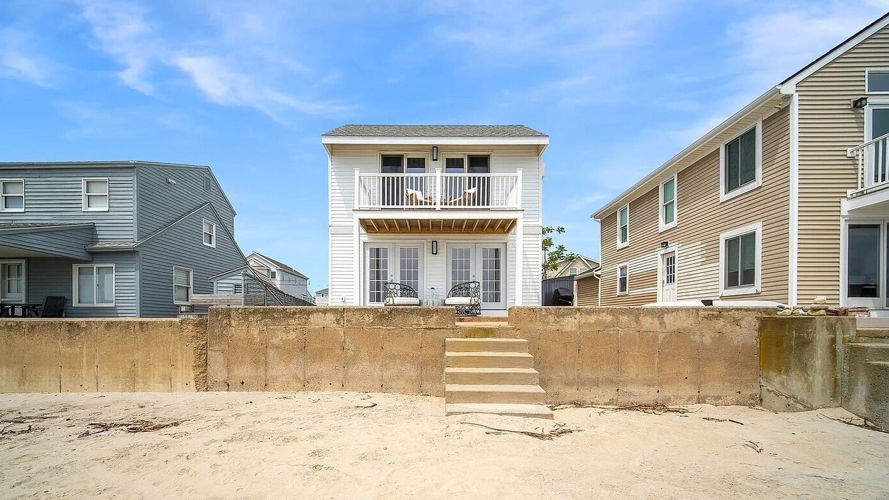 Photo of Outdoor in Saybrook Manor