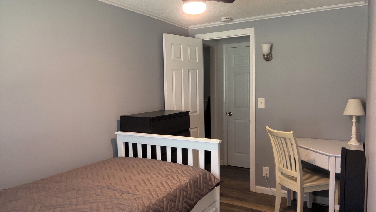 Photo of Bedroom in Coventry Lake