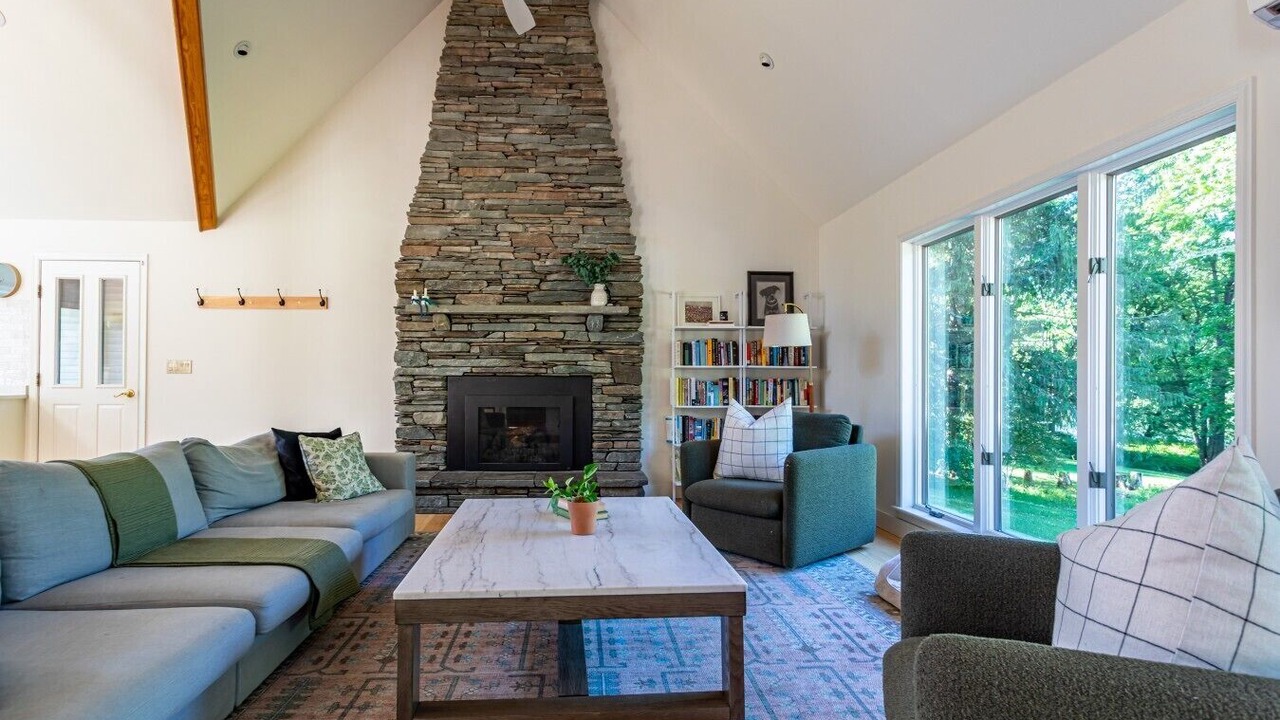 Photo of Livingroom in Narrowsburg