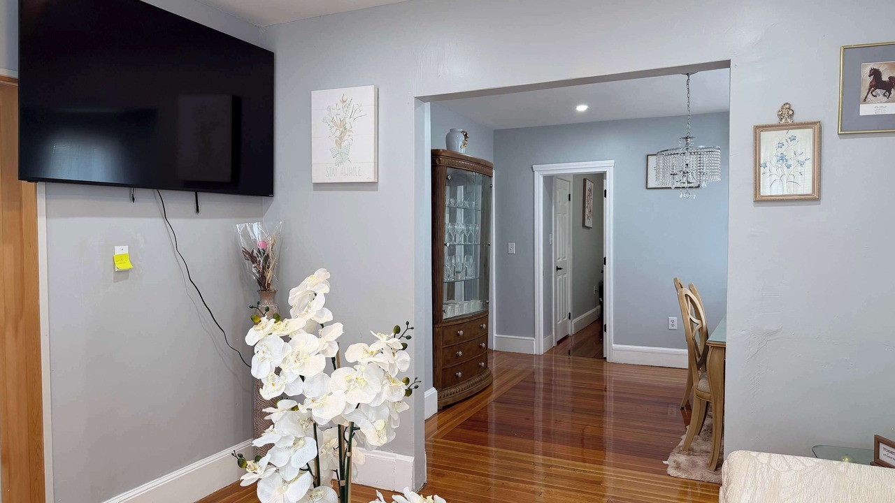 Photo of Livingroom in Milton