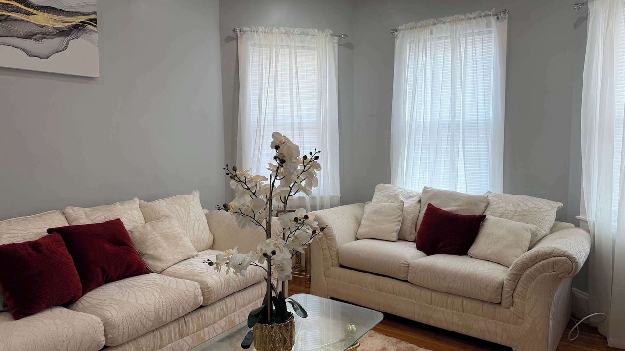 Photo of Livingroom in Milton
