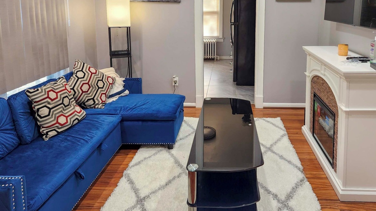 Photo of Bedroom in Teaneck