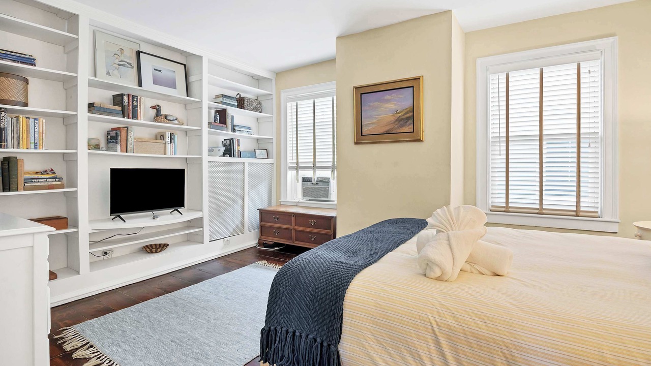 Photo of Bedroom in Stonington