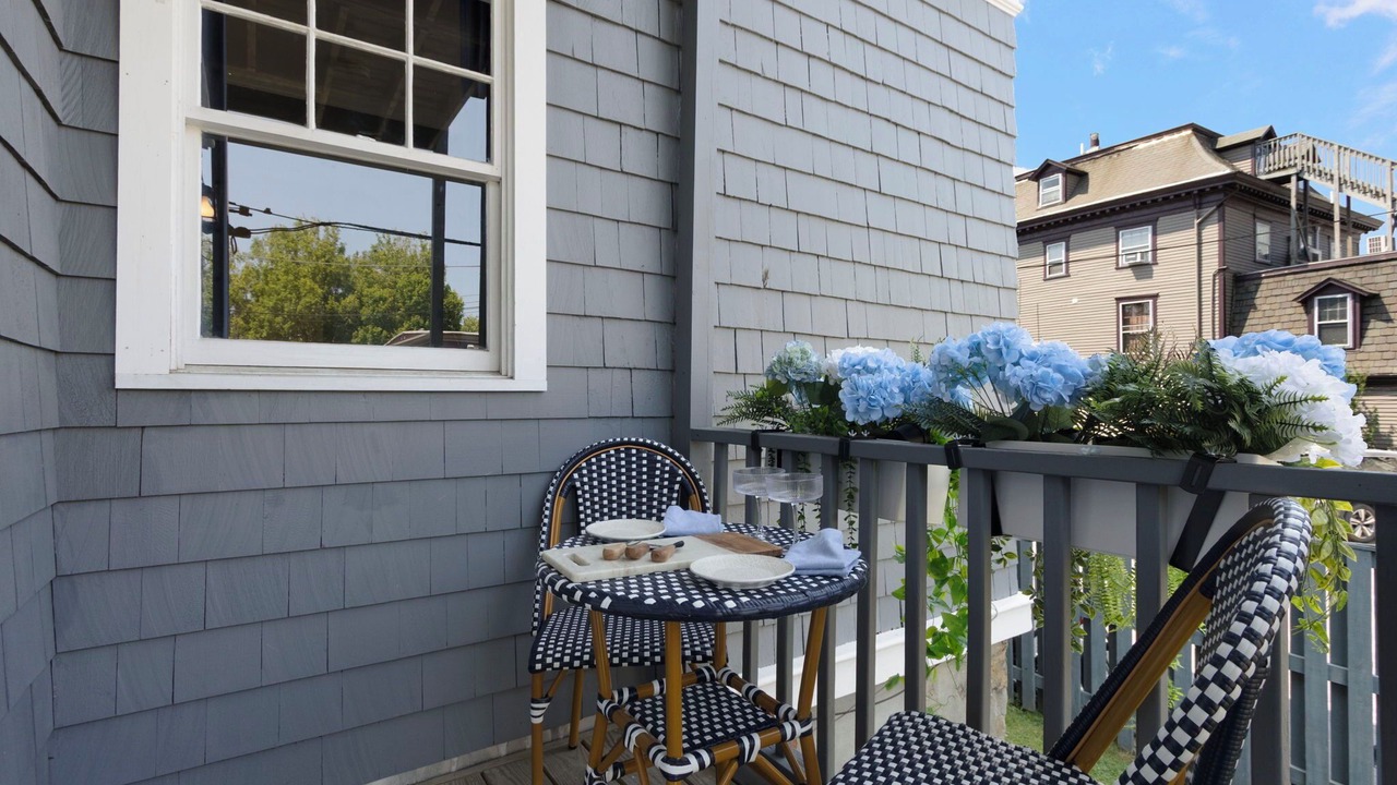 Photo of Outdoor in Top of the Hill