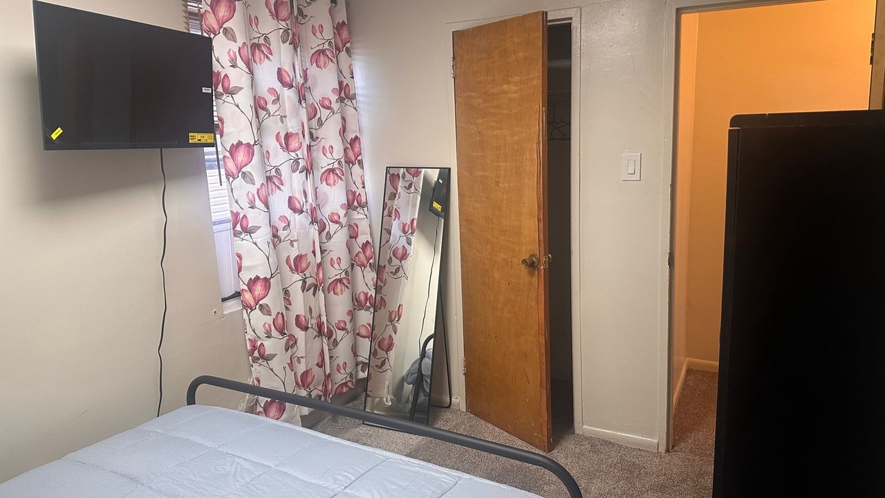 Photo of Bedroom in East Flatbush