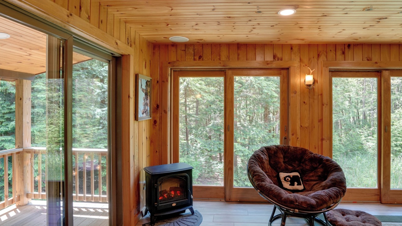 Photo of Livingroom in Londonderry