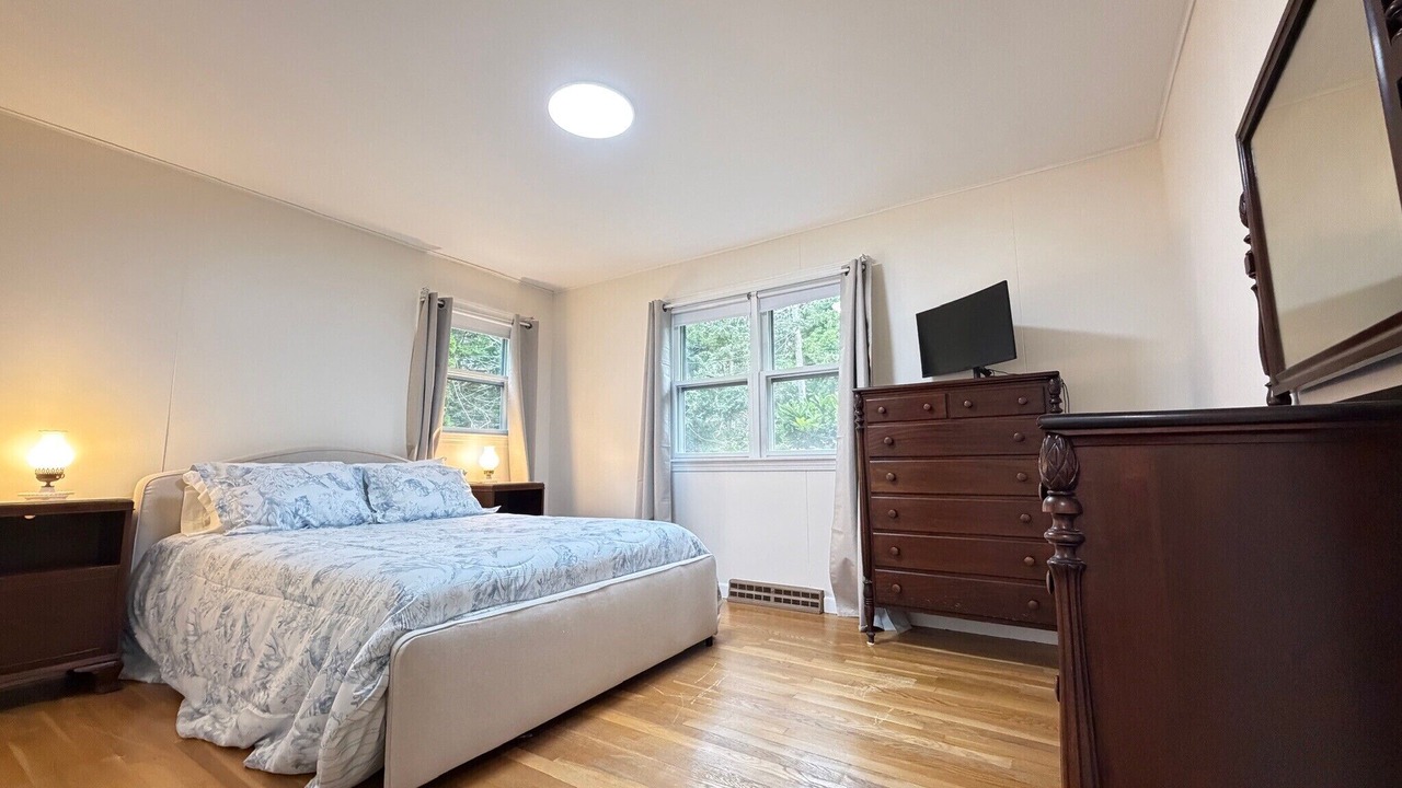 Photo of Bedroom in Dennis