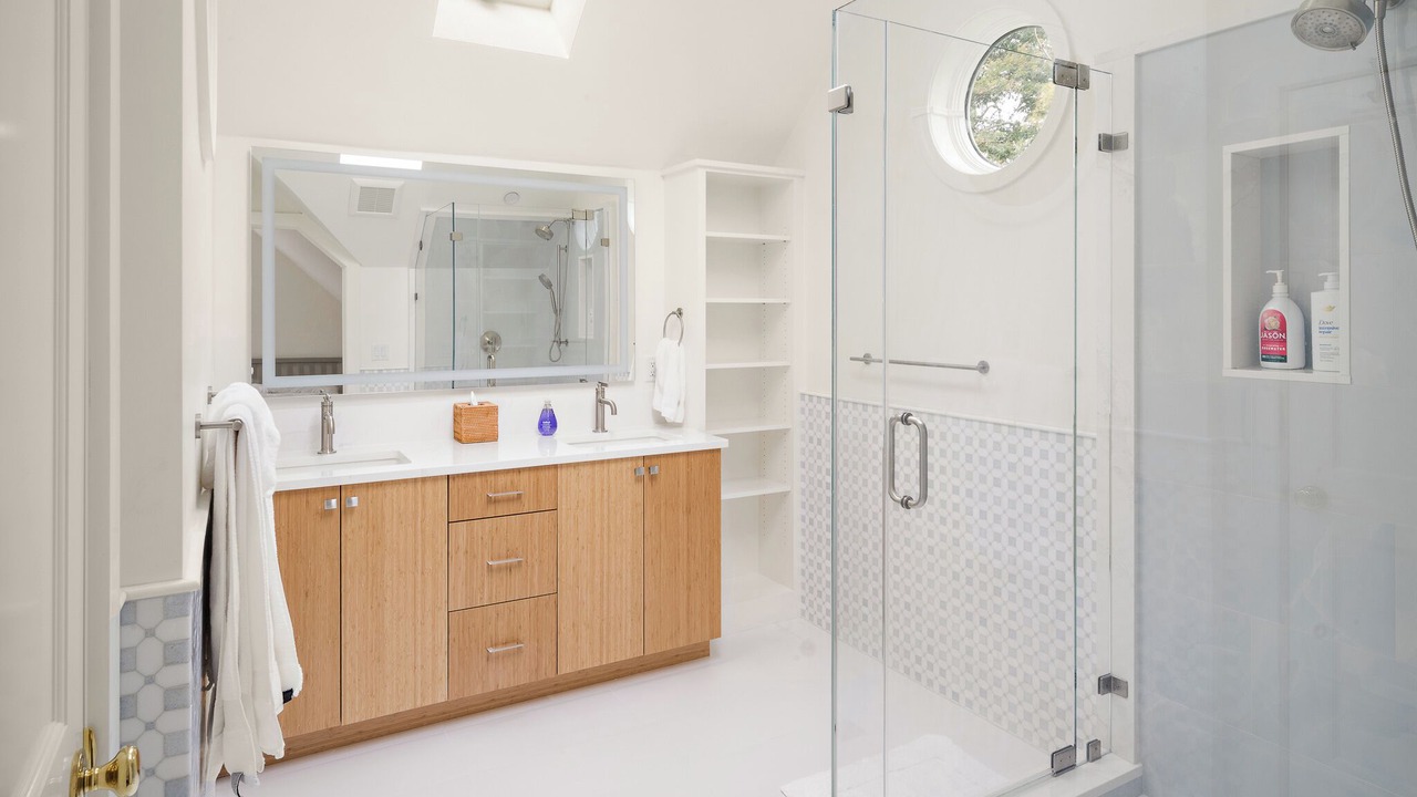 Photo of Bathroom in Tisbury