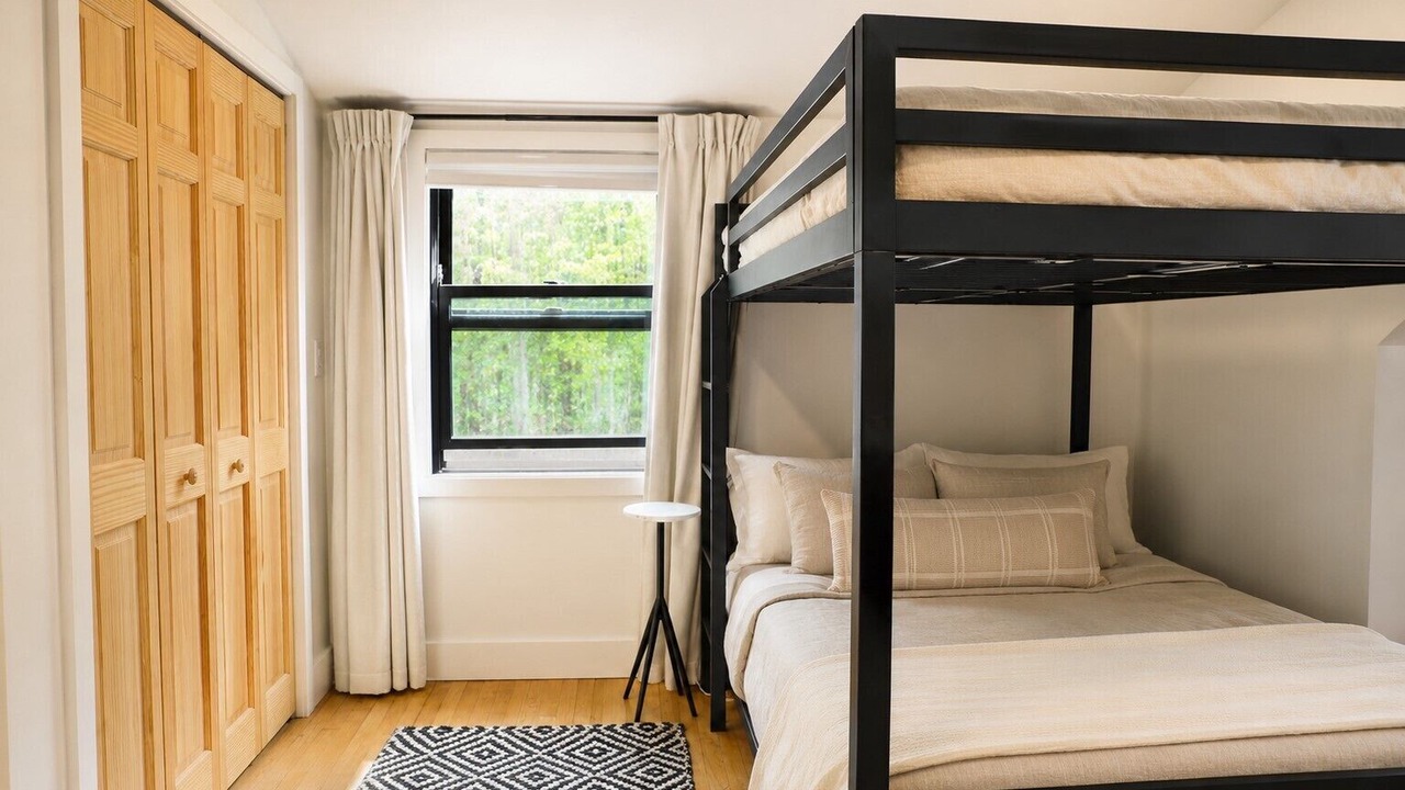 Photo of Bedroom in Lyme Center