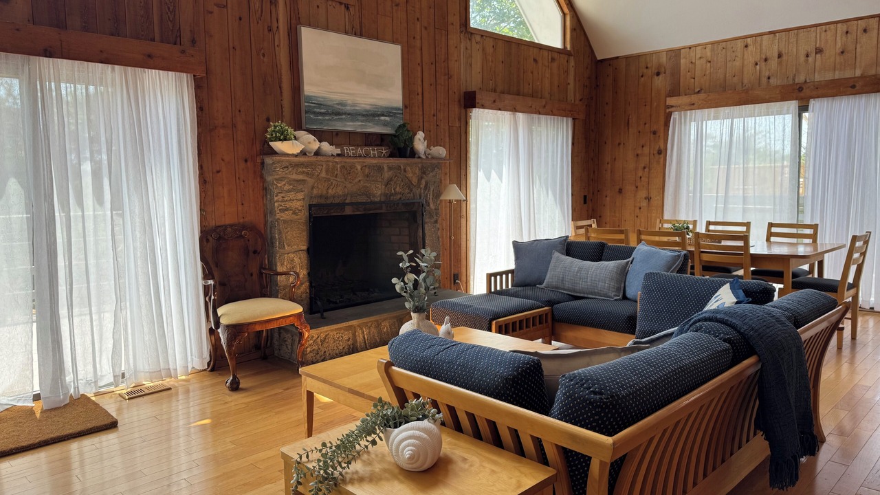 Photo of Livingroom in Napeague