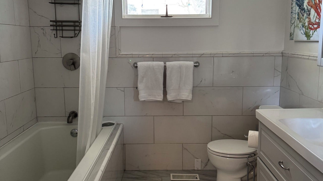 Photo of Bathroom in Napeague