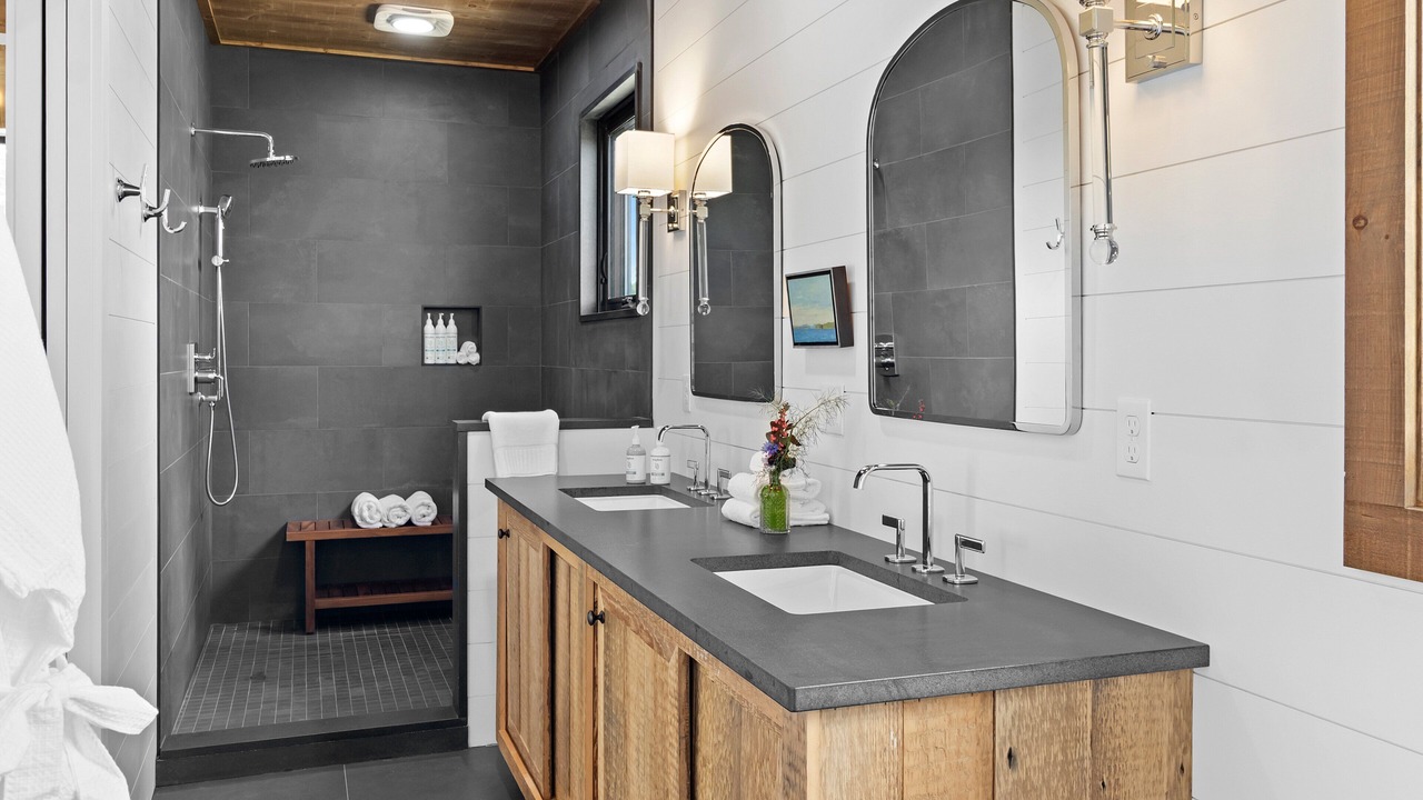 Photo of Bathroom in East Sullivan