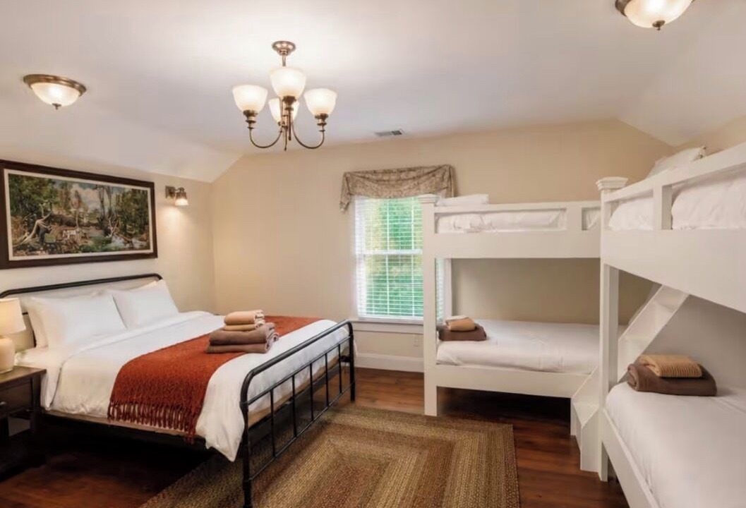 Photo of Bedroom in Ulster Park
